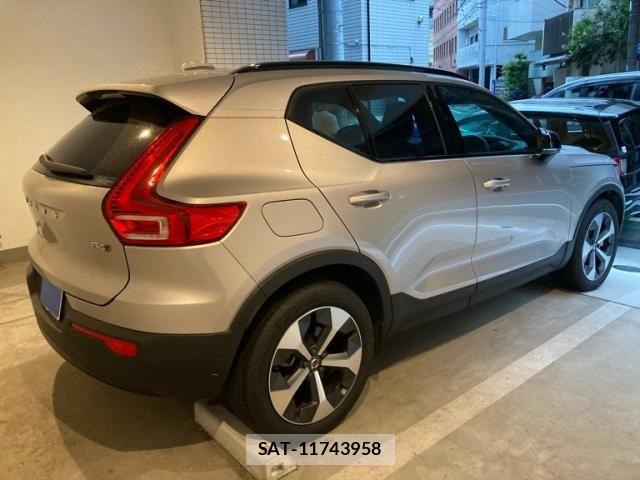 Volvo XC40 2023-06 7730471-2