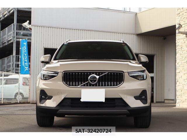 Volvo XC40 2025-10 7730463-1