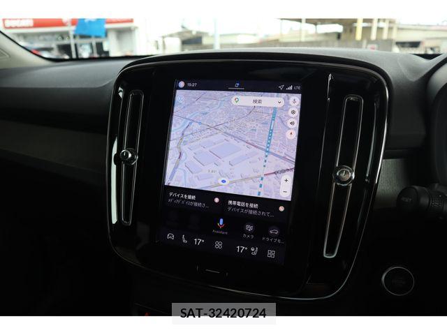 Volvo XC40 2025-10 7730463-8