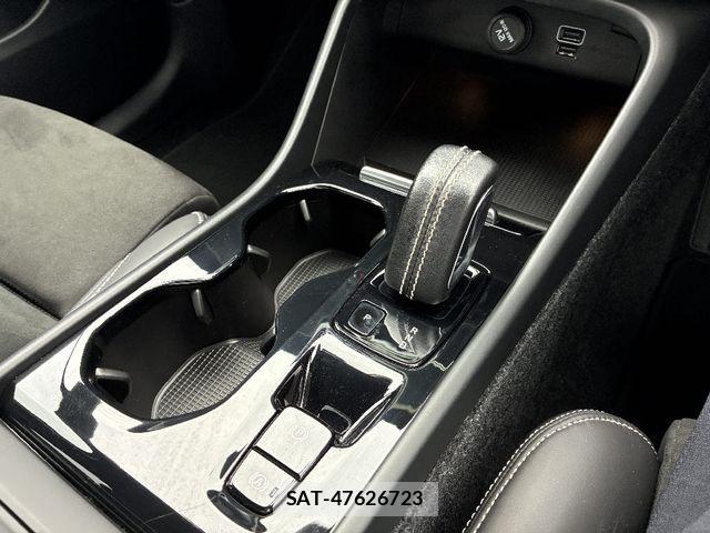 Volvo XC40 2018-11 7730473-13
