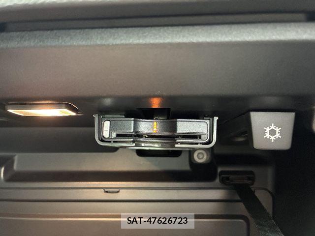 Volvo XC40 2018-11 7730473-16