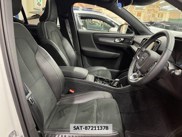 Volvo XC40 2021-05 7790292-3