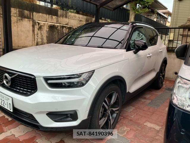 Volvo XC40 2022-05 7880345-2