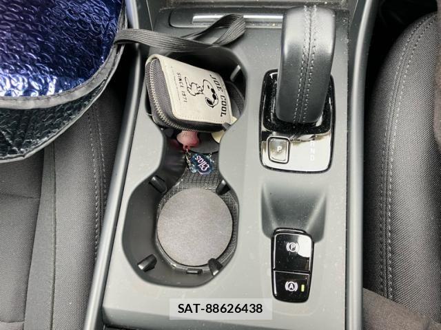 Volvo XC40 2021-08 7880346-23