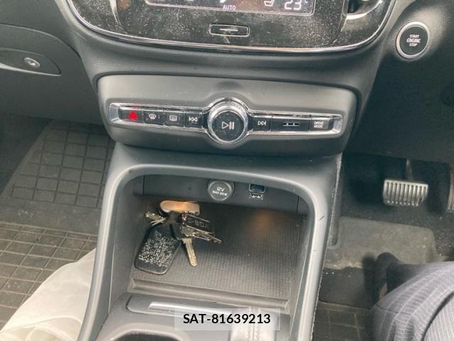 Volvo XC40 2018-11 7880347-25