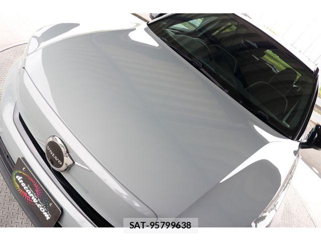Volvo XC40 2023-07 7903598-10