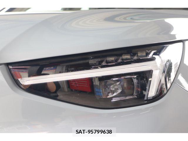 Volvo XC40 2023-07 7903598-11
