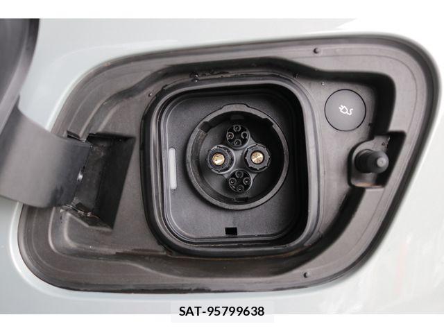 Volvo XC40 2023-07 7903598-13