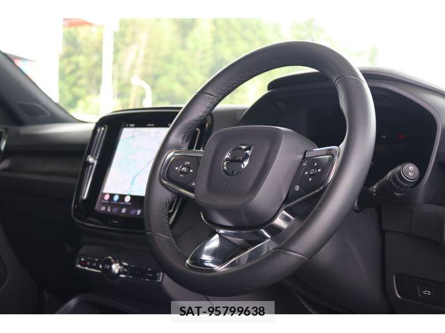 Volvo XC40 2023-07 7903598-15