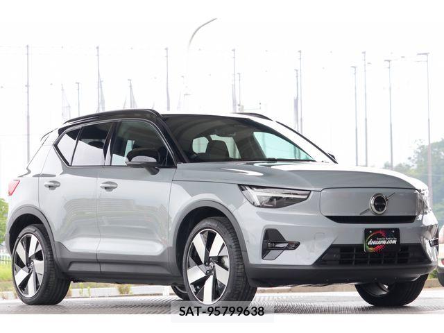 Volvo XC40 2023-07 7903598-7