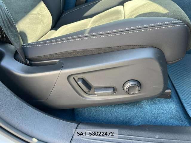 Volvo XC40 2023-07 7903597-4