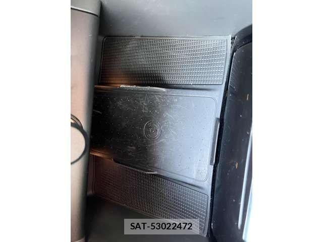 Volvo XC40 2023-07 7903597-12
