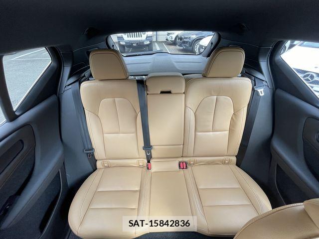 Volvo XC40 2019-09 7964314-13