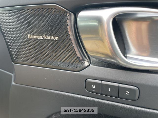Volvo XC40 2019-09 7964314-15