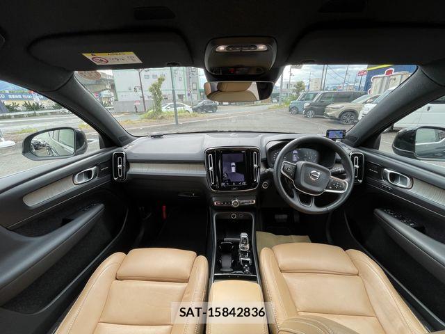 Volvo XC40 2019-09 7964314-1