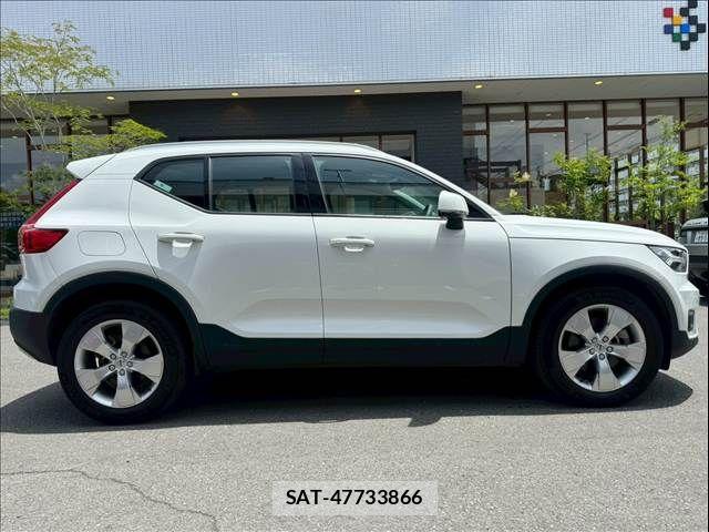 Volvo XC40 2022-02 7964311-14