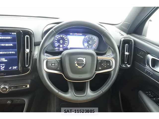 Volvo XC40 2021-04 8039048-13