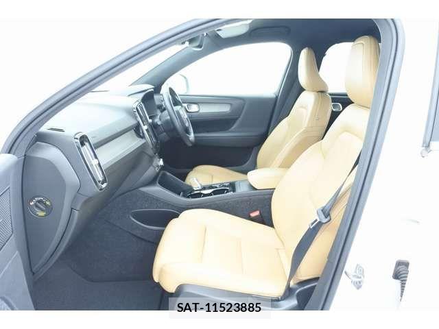 Volvo XC40 2021-04 8039048-17