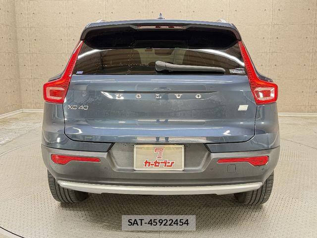 Volvo XC40 2021-05 8039049-11