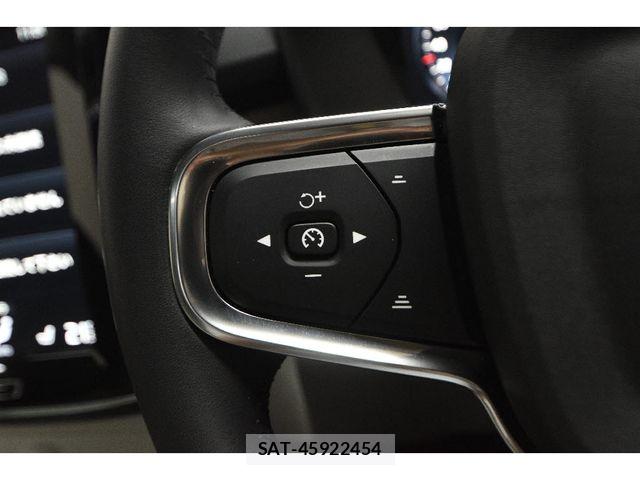 Volvo XC40 2021-05 8039049-16