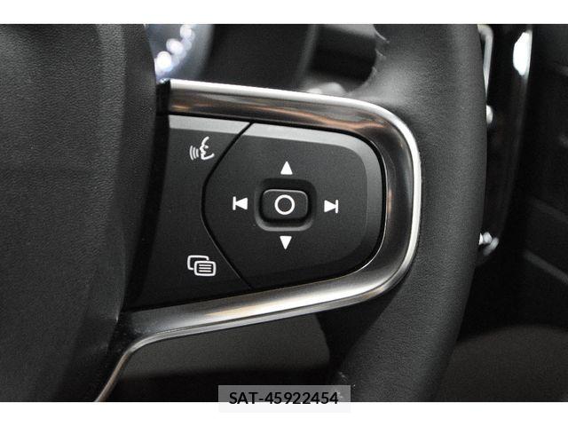 Volvo XC40 2021-05 8039049-17