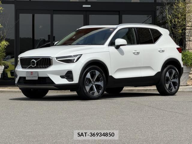 Volvo XC40 2024-07 8076072-0