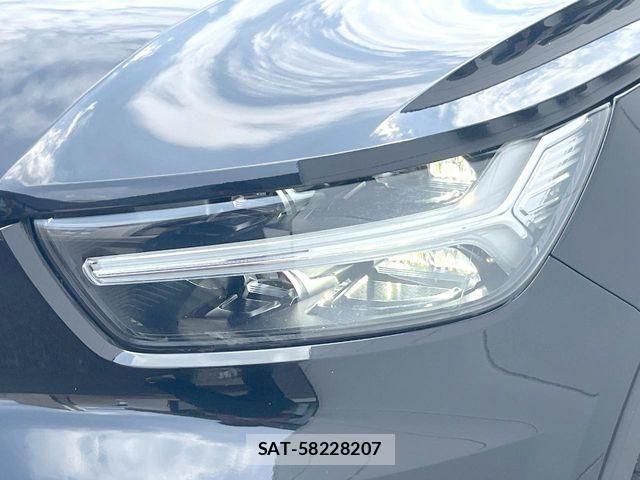 Volvo XC40 2021-11 8102557-12