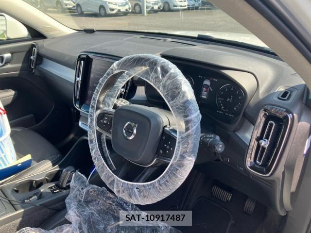 Volvo XC40 2020-03 8102559-13