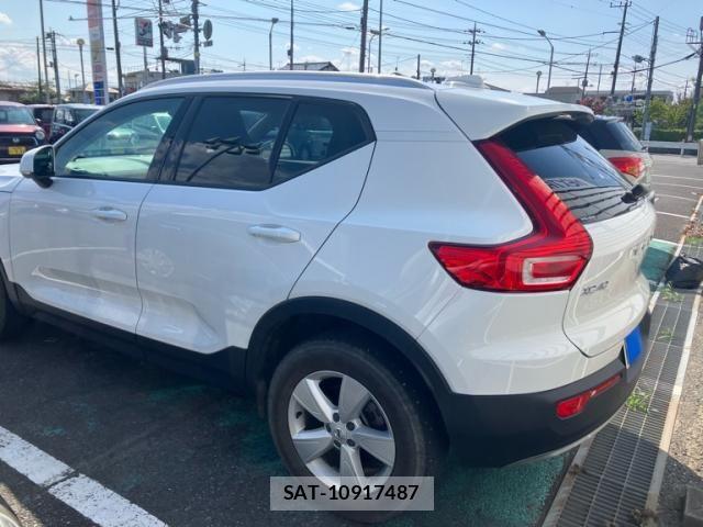 Volvo XC40 2020-03 8102559-3