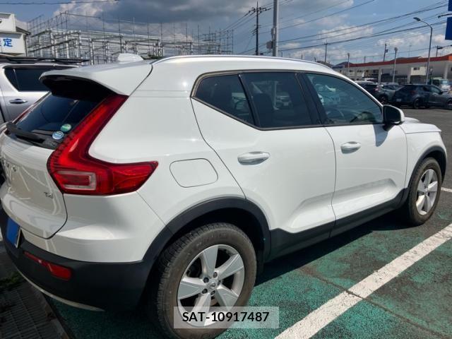 Volvo XC40 2020-03 8102559-4