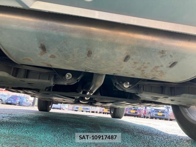 Volvo XC40 2020-03 8102559-5