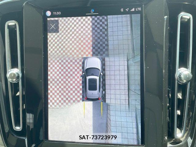 Volvo XC40 2023-06 8132883-6