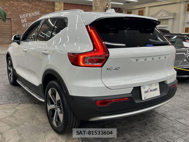 Volvo XC40 2025-07 8132881-9