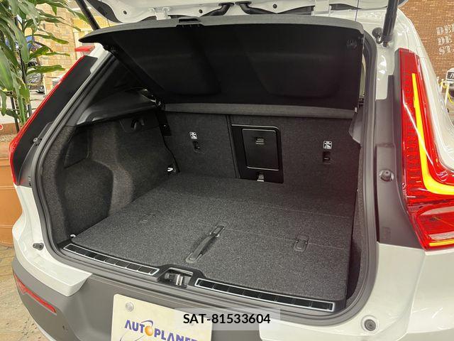 Volvo XC40 2025-07 8132881-5