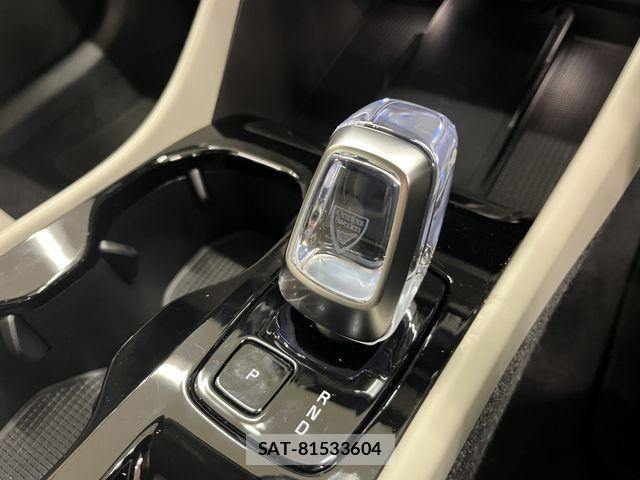 Volvo XC40 2025-07 8132881-7