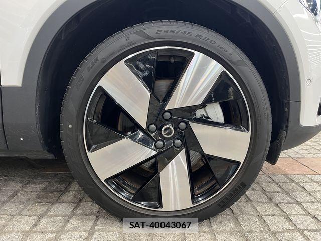Volvo XC40 2023-07 8132880-10