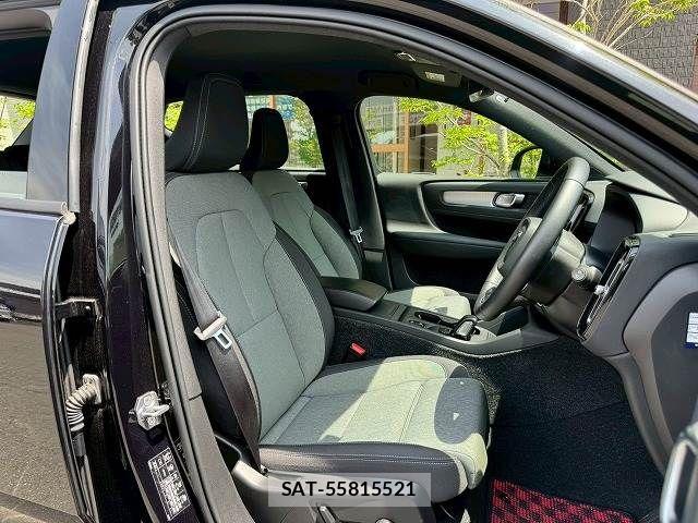 Volvo XC40 2021-03 8146957-10