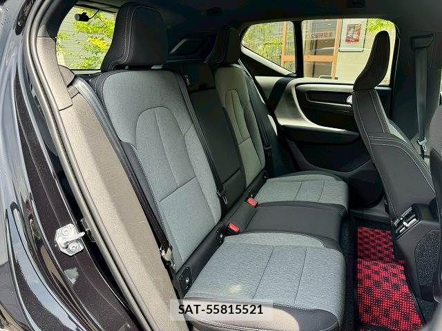 Volvo XC40 2021-03 8146957-11