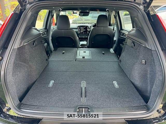 Volvo XC40 2021-03 8146957-12