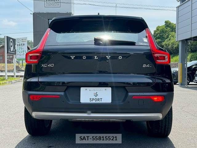 Volvo XC40 2021-03 8146957-15