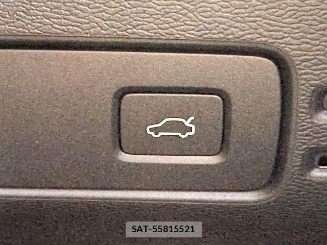 Volvo XC40 2021-03 8146957-5