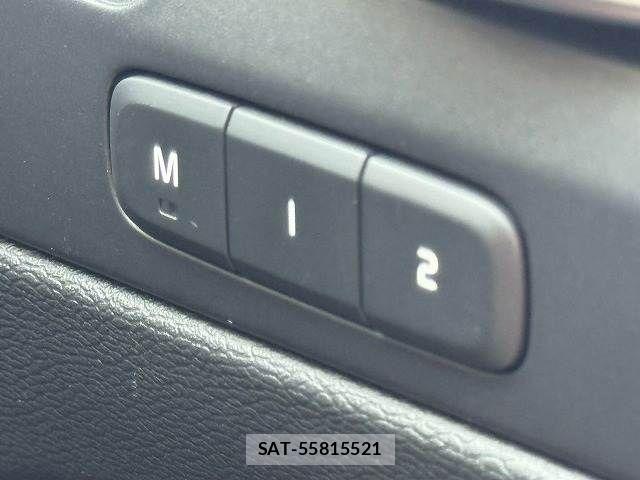 Volvo XC40 2021-03 8146957-7