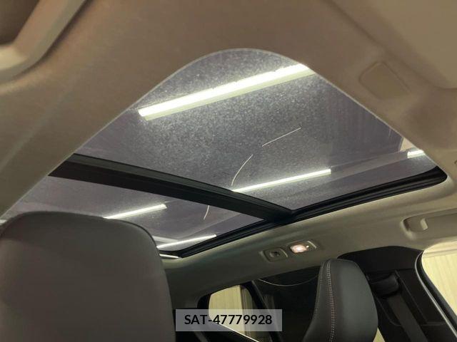 Volvo XC40 2023-09 8146953-3