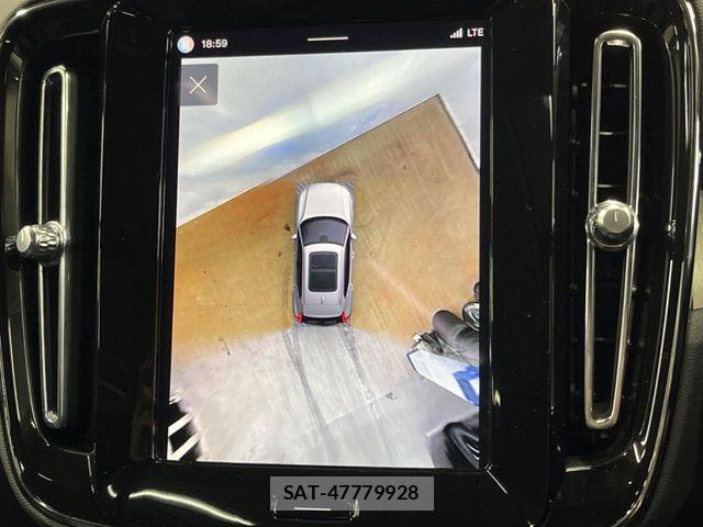 Volvo XC40 2023-09 8146953-5