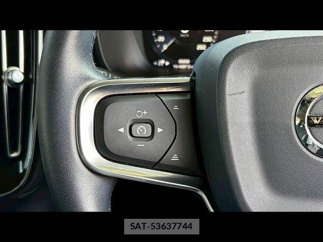 Volvo XC40 2019-12 8146958-9