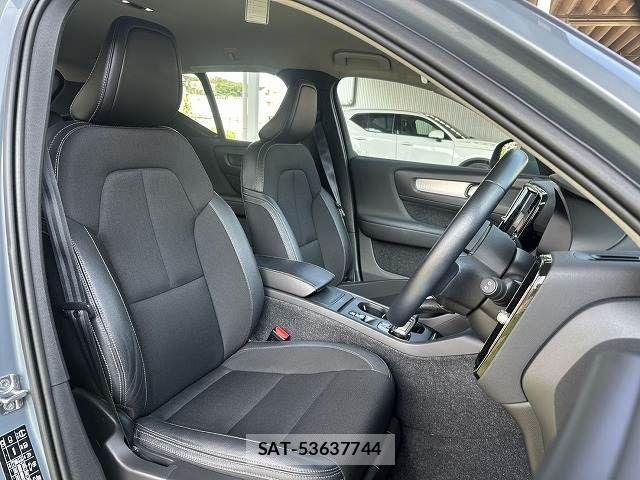 Volvo XC40 2019-12 8146958-10