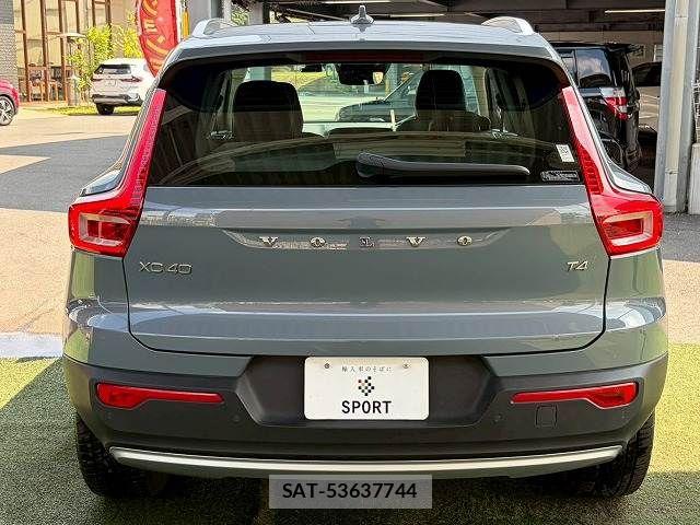 Volvo XC40 2019-12 8146958-15