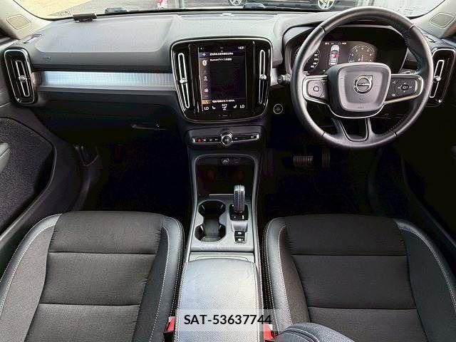 Volvo XC40 2019-12 8146958-1