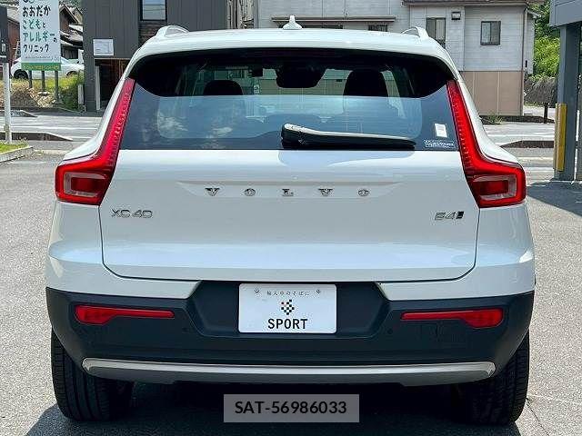 Volvo XC40 2021-07 8146956-15