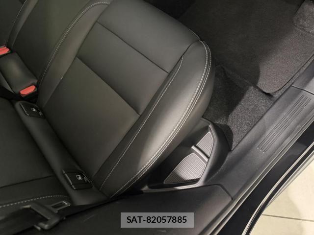 Volvo XC40 2024-11 8210890-18